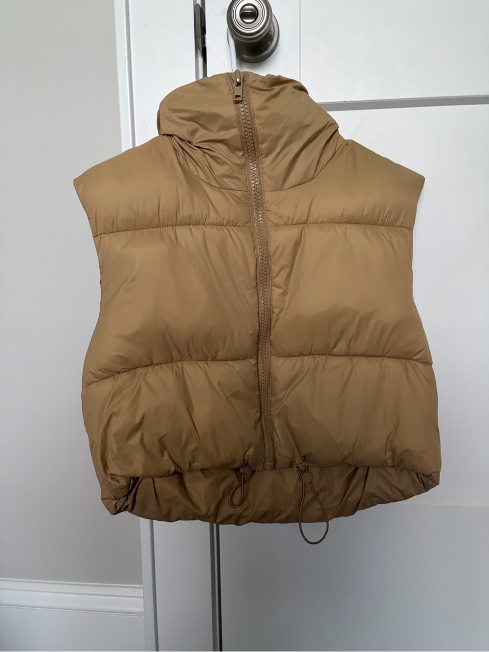 Puffer Vest in Camel Tan